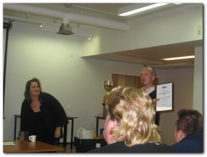 642x481 pixels (80K)